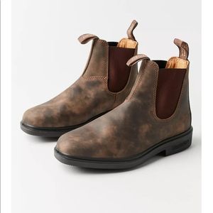 Blundstone 068 chisel toe Chelsea boot - brown
